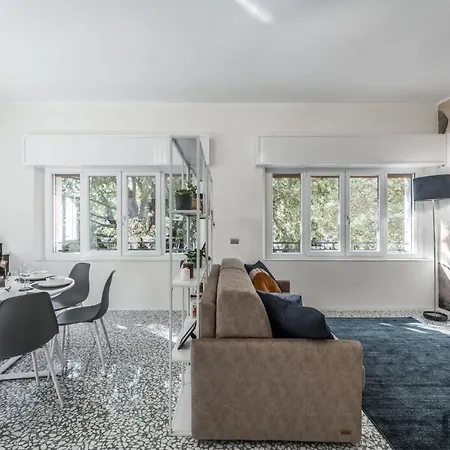 Altalena Sulla Piazza, Un Affaccio D'eccezione דירה