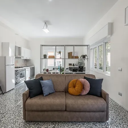 Altalena Sulla Piazza, Un Affaccio D'eccezione דירה