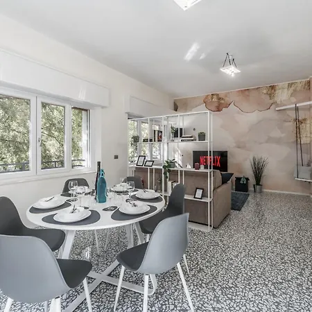 Altalena Sulla Piazza, Un Affaccio D'eccezione Apartmán Modena