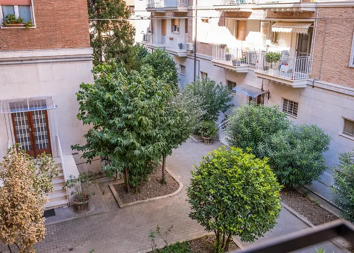 Lägenhet Altalena Sulla Piazza, Un Affaccio D'eccezione Modena