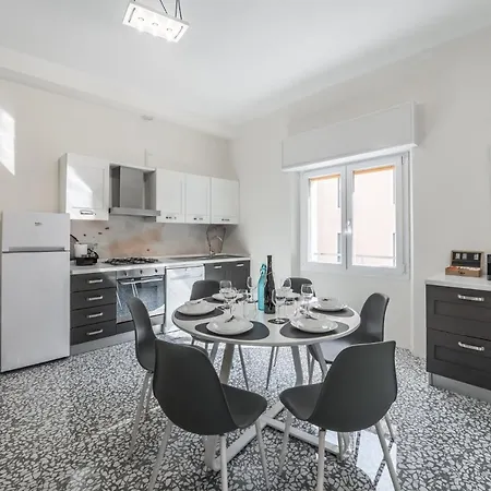 Διαμέρισμα Altalena Sulla Piazza, Un Affaccio D'eccezione *